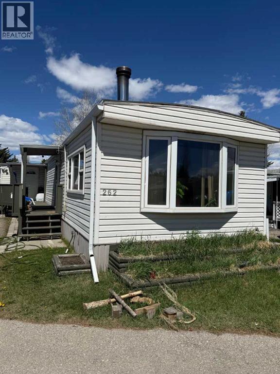 Mobile Home for Sale in 262, 3223 83 Street NW|Calgary, Alberta T3B5N5
