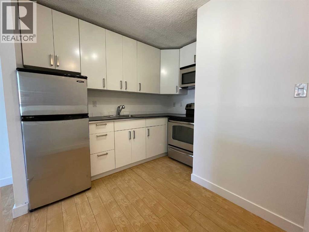 Apartment for Sale in 808, 340 14 Avenue SW|Calgary, Alberta T2R0M4 3