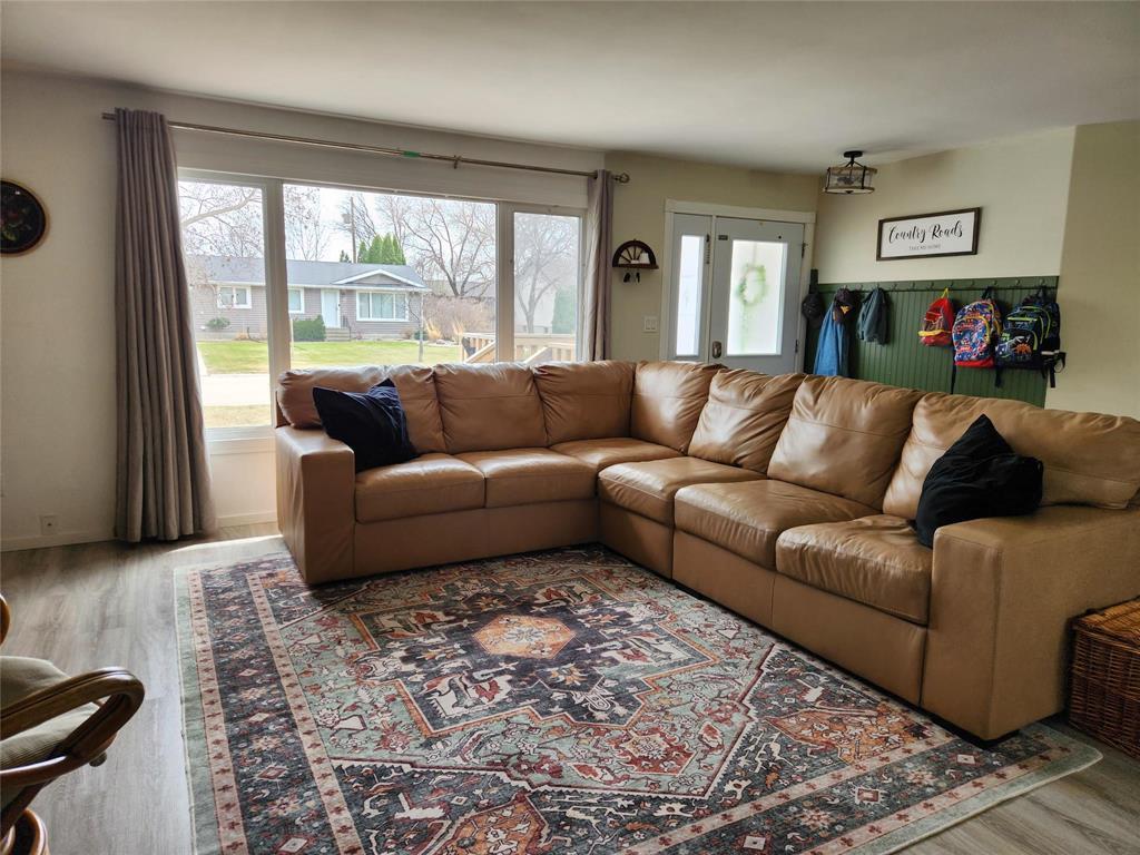903 Northwood Street, Morden, Manitoba R6M1K4