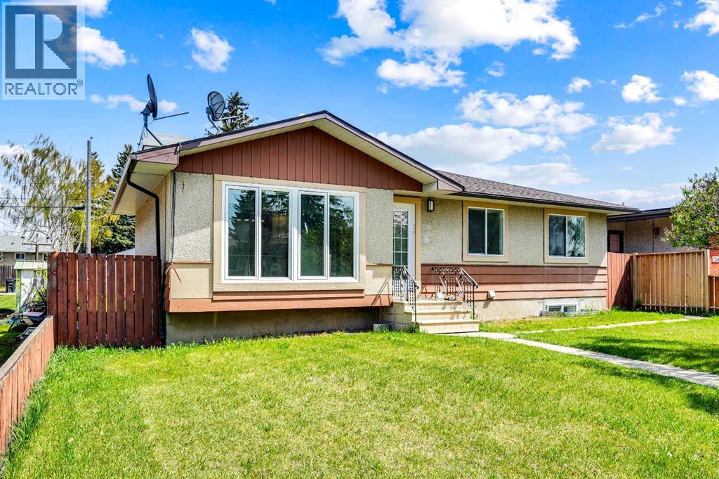 House for Sale in 2608 42 Street SE|Calgary, Alberta T2B1G7 2