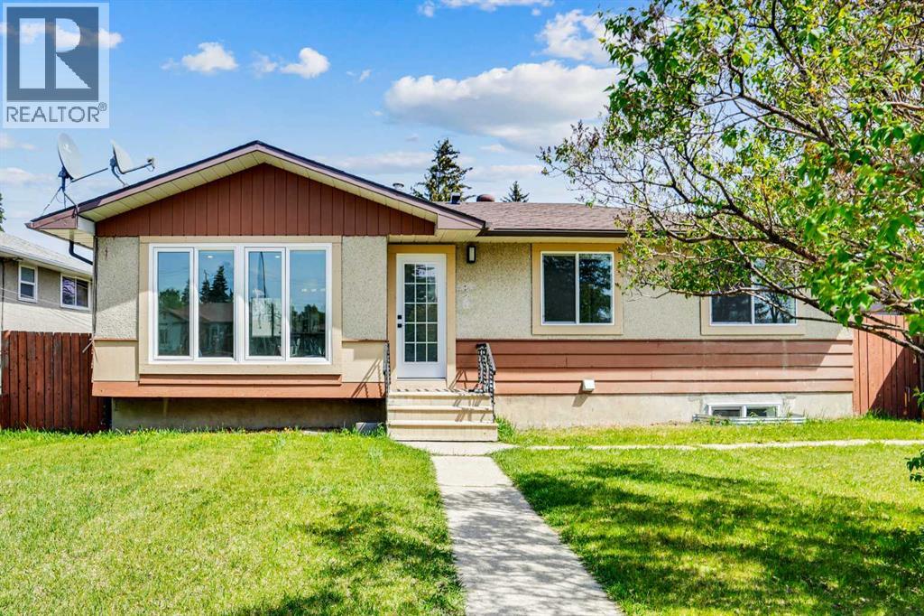 House for Sale in 2608 42 Street SE|Calgary, Alberta T2B1G7