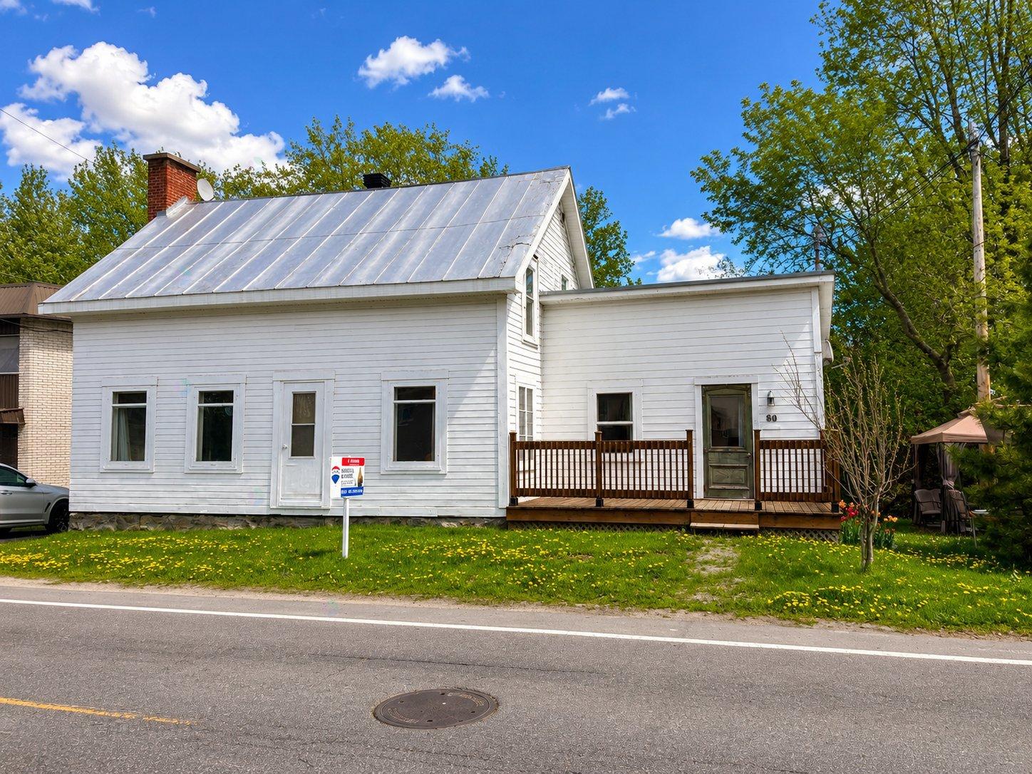 80 Rue Notre-Dame N., Louiseville, Quebec J5V1X5