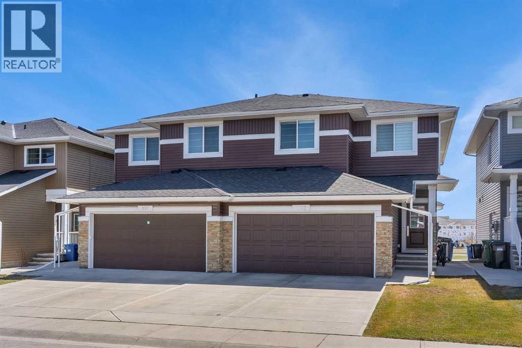Duplex for Sale in 133 Redstone Common NE|Calgary, Alberta T3N0P6 2