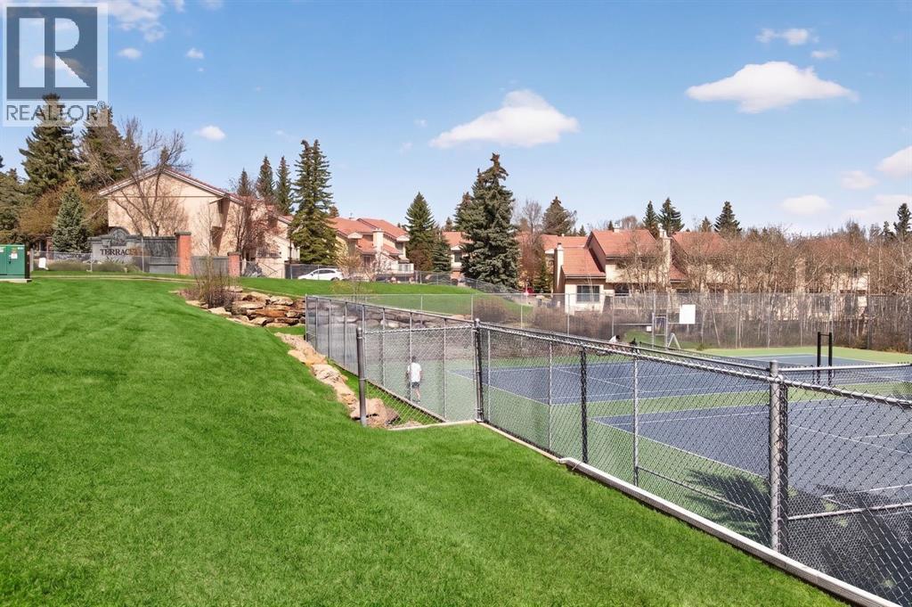 Row / Townhouse for Sale in 75, 5810 Patina Drive SW|Calgary, Alberta T3H2T6 2
