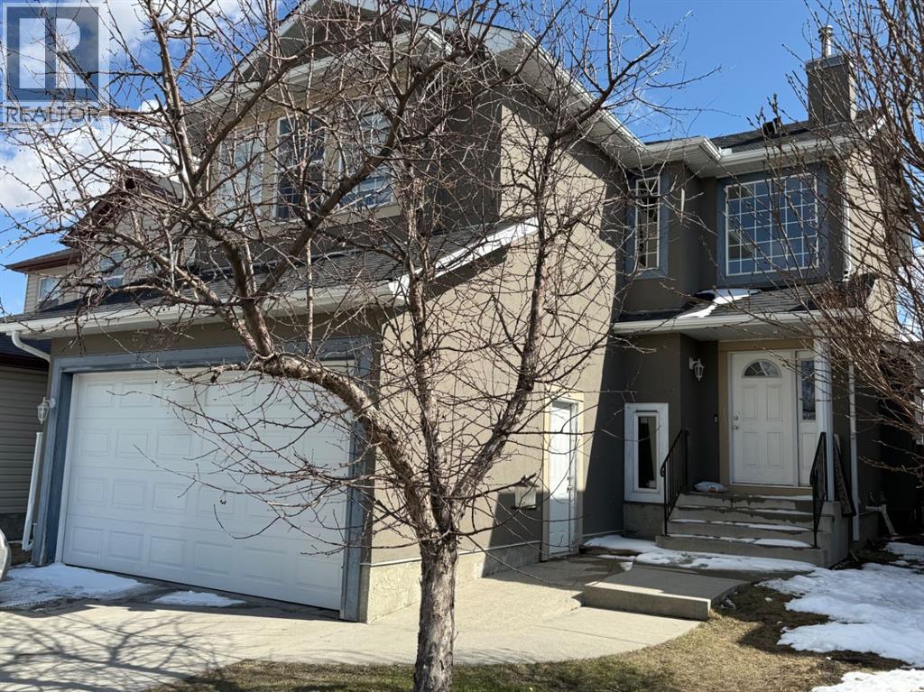 House for Sale in 830 Martindale Boulevard NE|Calgary, Alberta T3J4J8 2