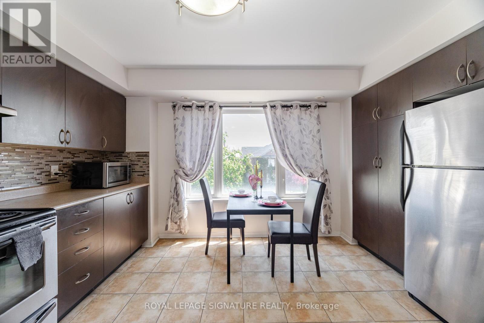 Row / Townhouse for Sale in 3 - 4855 HALF MOON GROVE|Mississauga (Churchill Meadows), Ontario L5M8C7 5