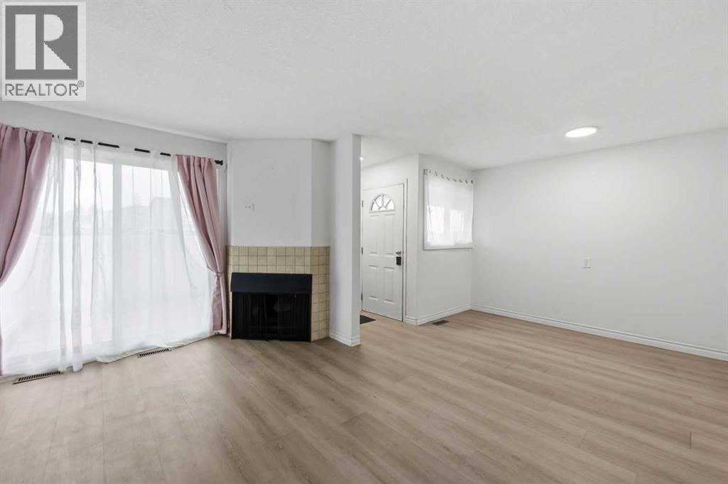 Row / Townhouse for Sale in 76, 3745 Fonda Way SE|Calgary, Alberta T2A5W7 4