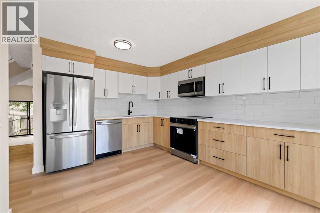 Row / Townhouse for Sale in 32, 99 midpark Gardens SE|Calgary, Alberta T2X1L5