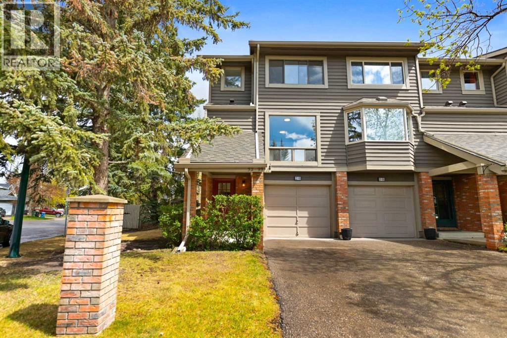 Row / Townhouse for Sale in 32, 99 midpark Gardens SE|Calgary, Alberta T2X1L5 2
