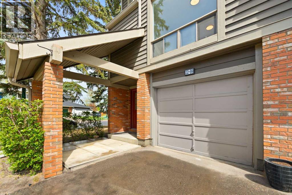 Row / Townhouse for Sale in 32, 99 midpark Gardens SE|Calgary, Alberta T2X1L5 3
