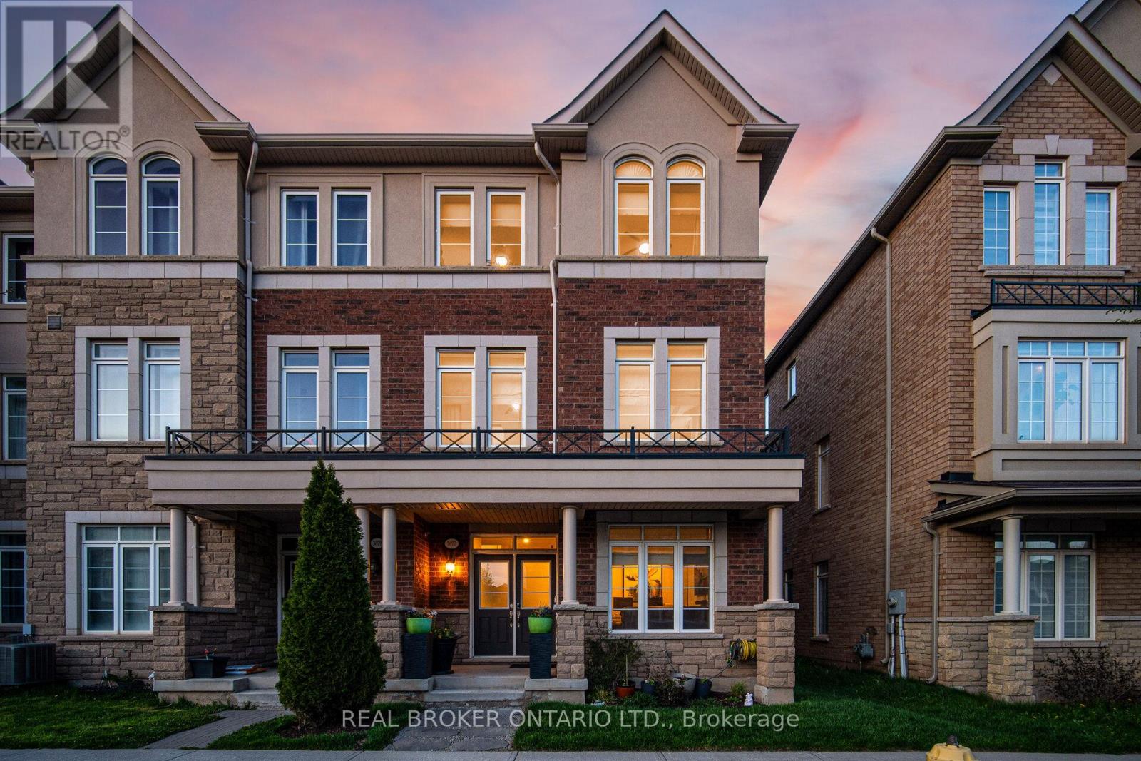Row / Townhouse for Sale in 3077 PRESERVE DRIVE|Oakville (GO Glenorchy), Ontario L6M0W7 2