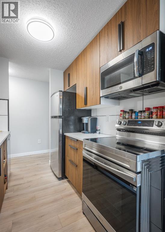 Apartment for Sale in 634, 11620 Elbow Drive SW|Calgary, Alberta T2W3L6 4