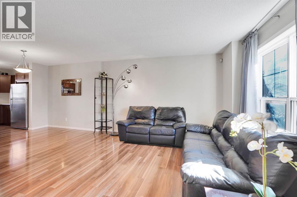 Duplex for Sale in 82 Walden Drive SE|Calgary, Alberta T2X0N3 3