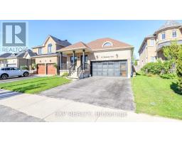 For sale: 10 WESTMINSTER CIRCLE, Barrie (Innis-Shore), Ontario L4M0A3 ...