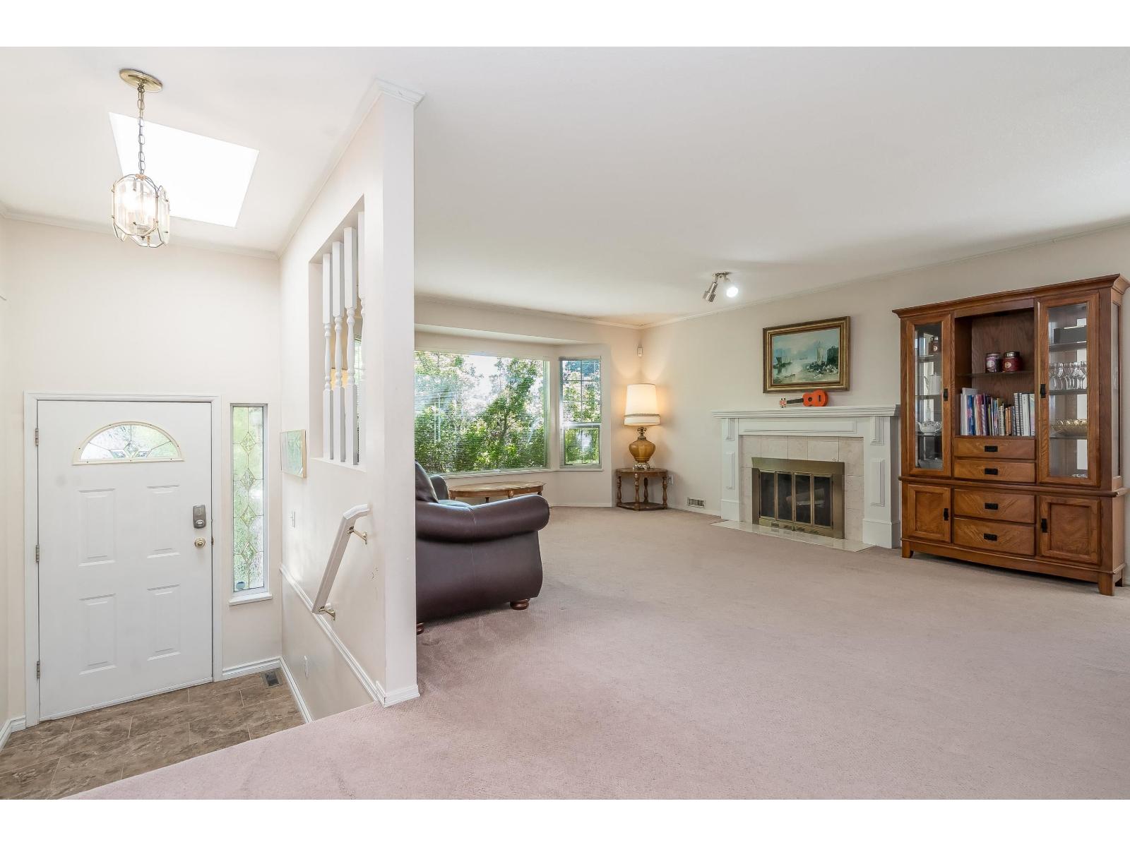 For sale: 15911 111 AVENUE, Surrey, British Columbia V4N1C8