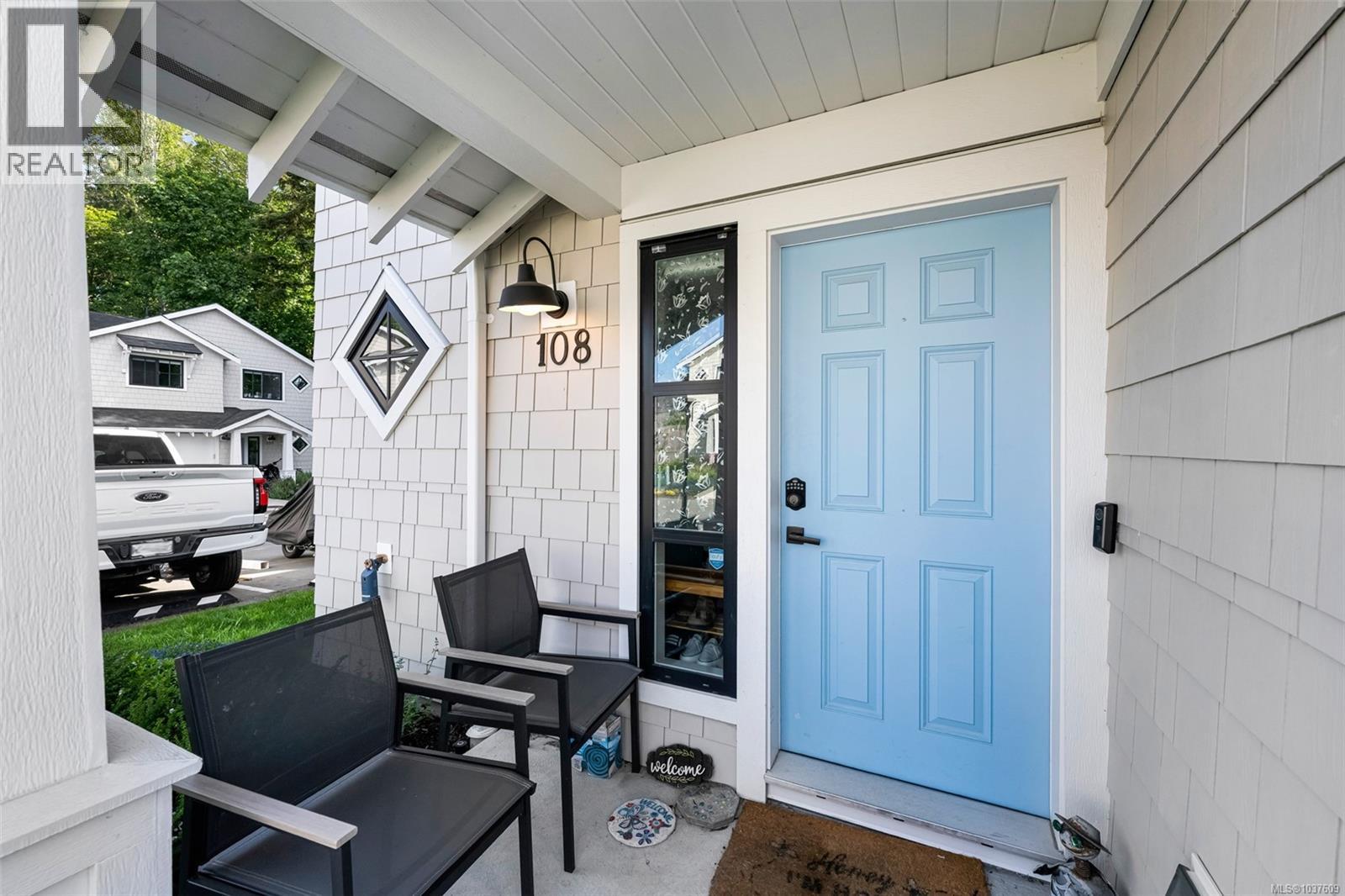 For sale: 2096 Kennedy St, Sooke, British Columbia V9Z1P7
