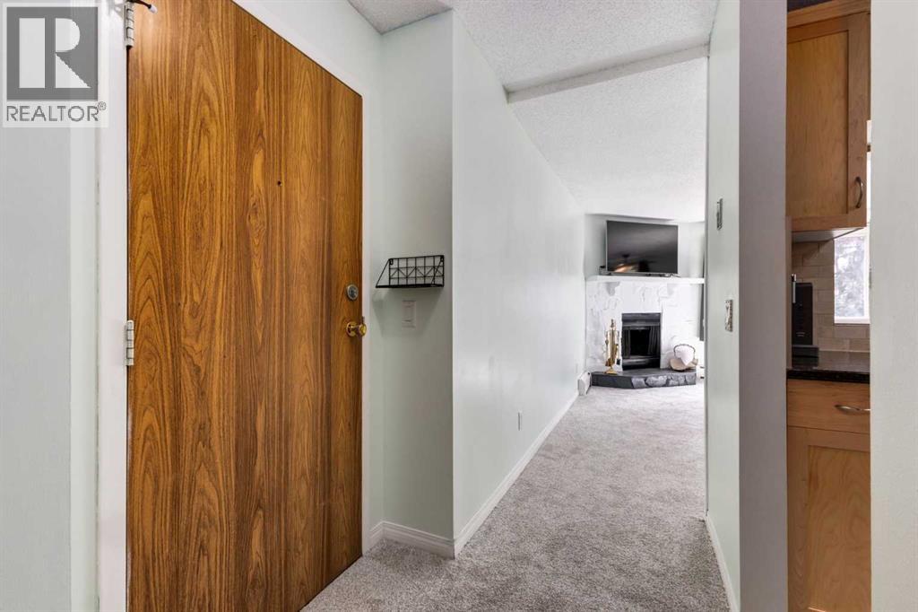 Apartment for Sale in 2240, 70 Glamis Drive SW|Calgary, Alberta T3E6T6 5