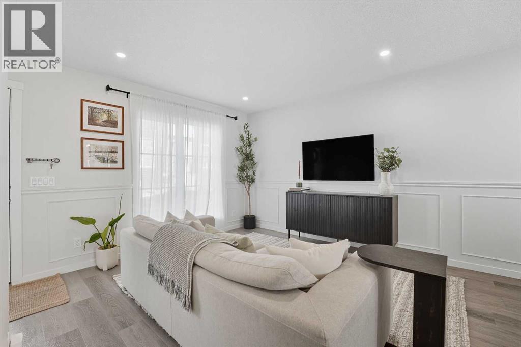 Row / Townhouse for Sale in 102, 474 Seton Circle SE|Calgary, Alberta T3M3P6 5