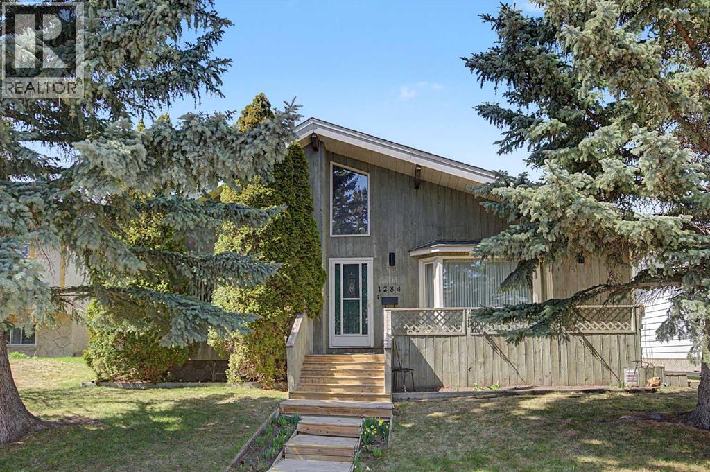 House for Sale in 1284 Hunterburn Crescent NW|Calgary, Alberta T2K4T2 2