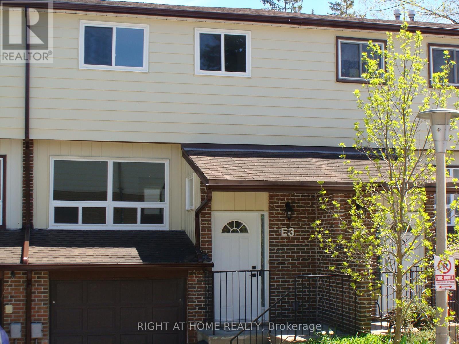 E3 - 63 FERRIS LANE, Barrie (Cundles East), Ontario L4M5C4