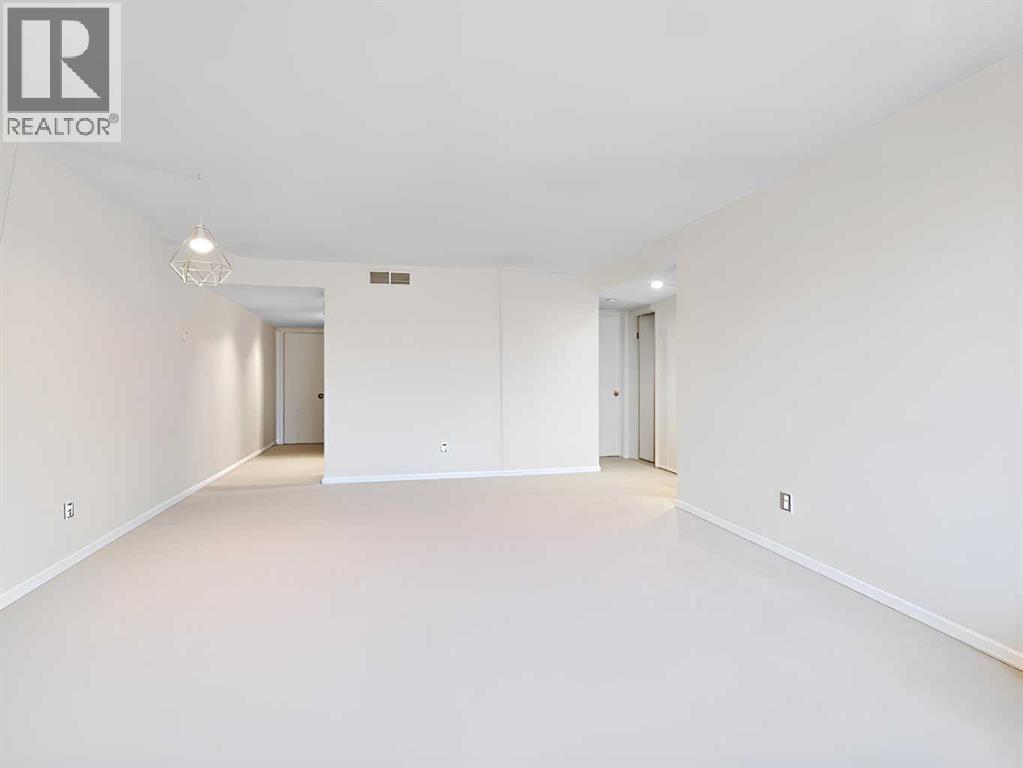 Apartment for Sale in 205, 1625 14 Avenue SW|Calgary, Alberta T3C0W6 4