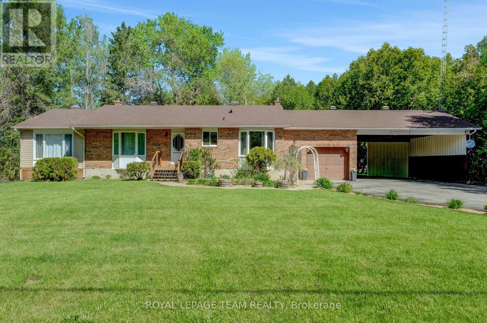 For sale: 13025 MACKENZIE ROAD, South Dundas, Ontario K0C1H0 ...