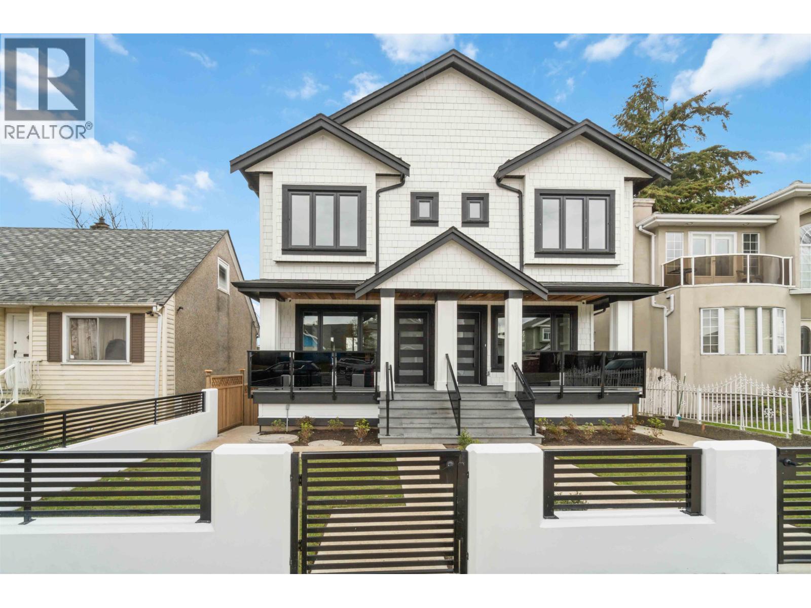 1 5737 CLARENDON STREET|Vancouver, British Columbia V5R3K4