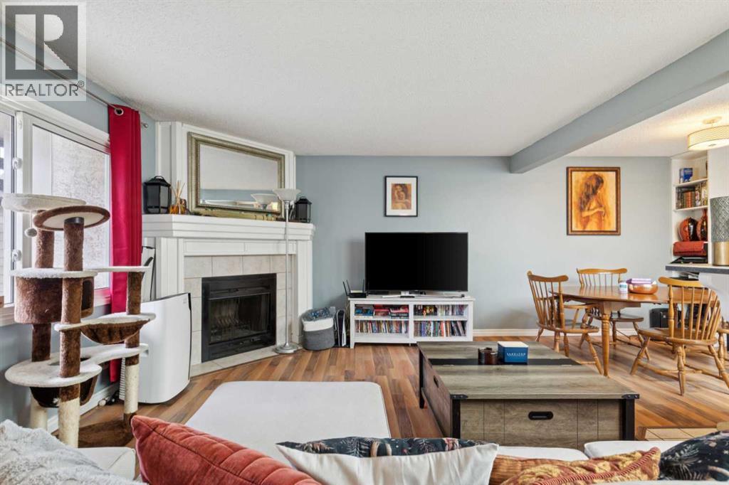 Row / Townhouse for Sale in 145 Cedar Springs Gardens SW|Calgary, Alberta T2W5J9 4