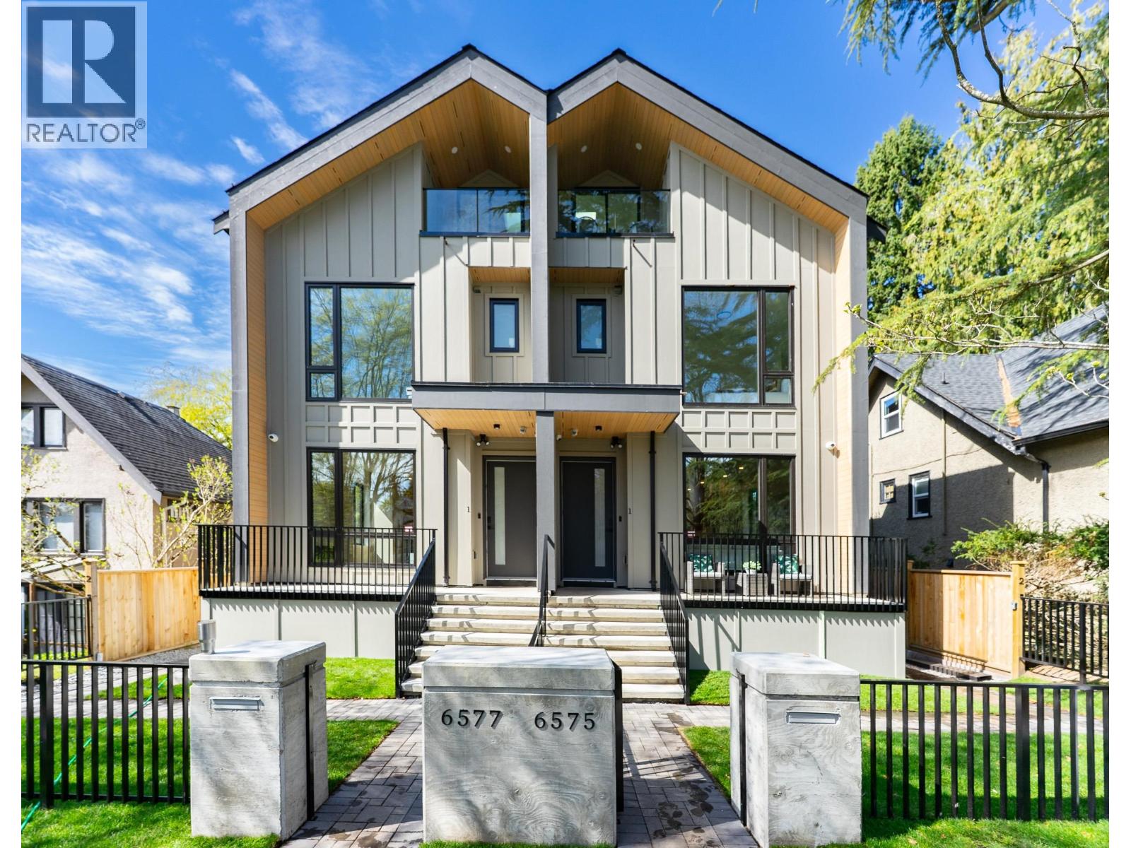 6577 LIME STREET|Vancouver, British Columbia V6P5V7