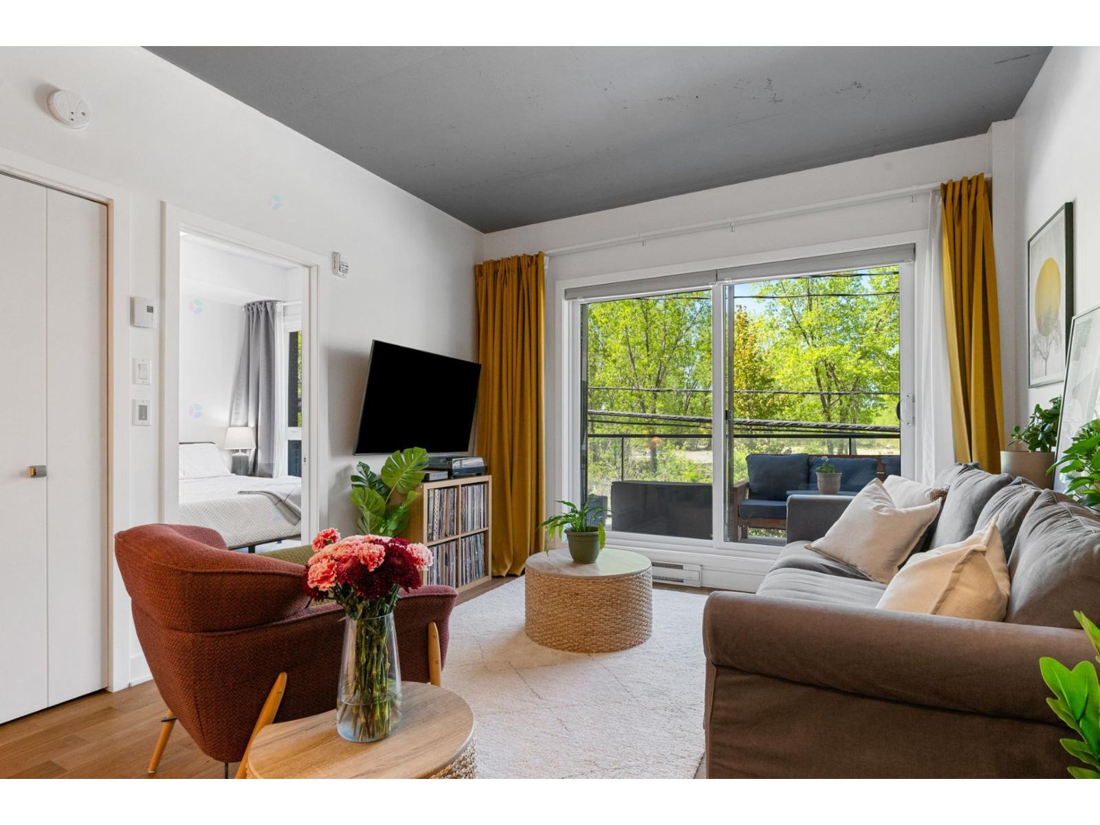 300 Av. George-V, #203, Montréal (Lachine), Quebec H8S2R6