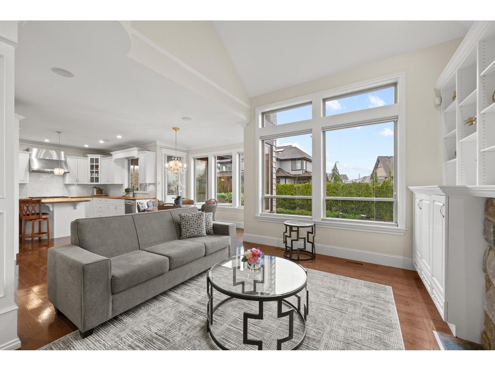 【ＫＩＳＨＩＲ A】 For sale: 15963 DEVONSHIRE DRIVE, Surrey, British Columbia V3Z0M2