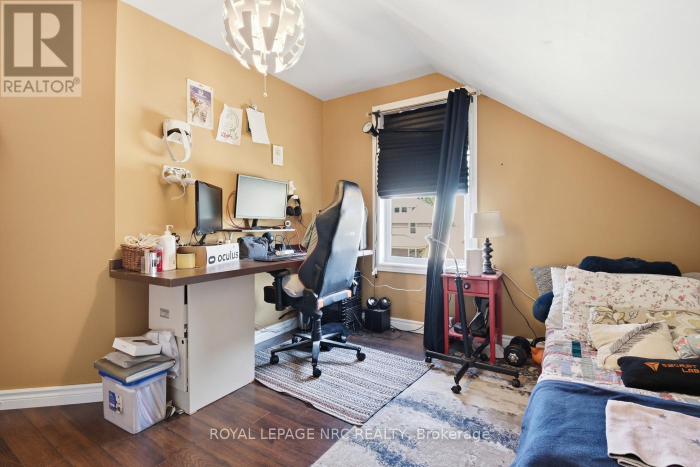 property-image
