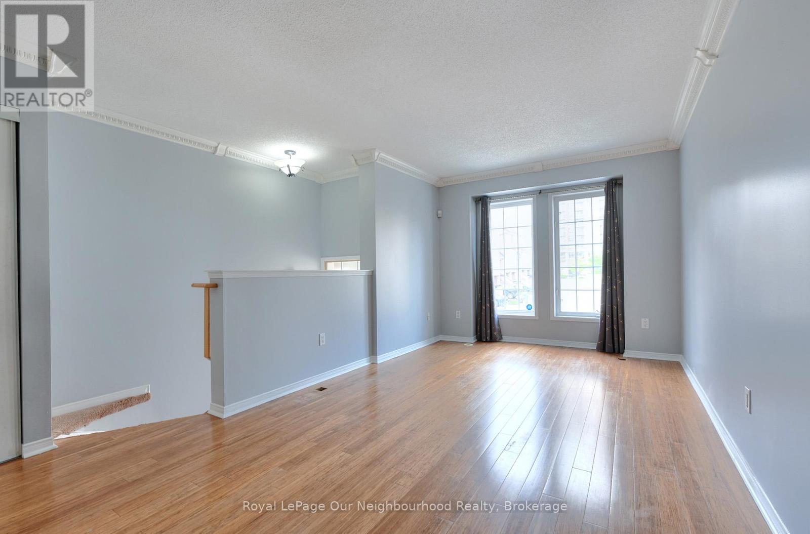 Row / Townhouse for Sale in 96 - 50 STRATHAVEN DRIVE|Mississauga (Hurontario), Ontario L5R4E7 3