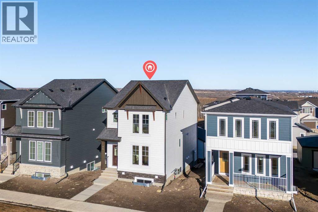 House for Sale in 14 Versant Path SW|Calgary, Alberta T2Y0Z5