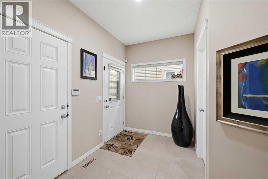House for Sale in 156 Skyview Shores Manor NE|Calgary, Alberta T3N1B4 3