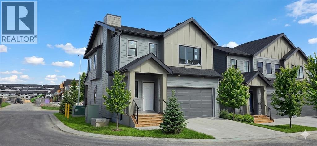 House for Sale in 2235 81st Street SW|Calgary, Alberta T3H6M4 3