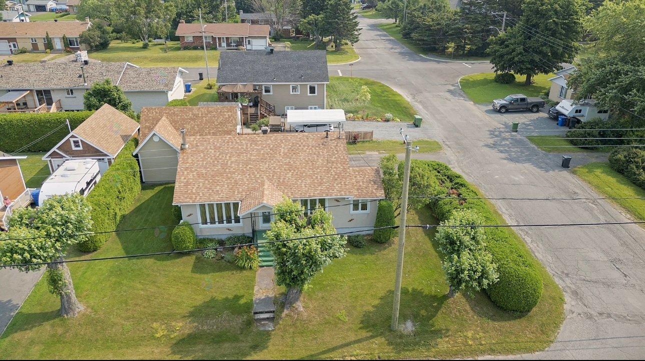 1441 Rue Allie, Mont-Joli, Quebec G5H2G1