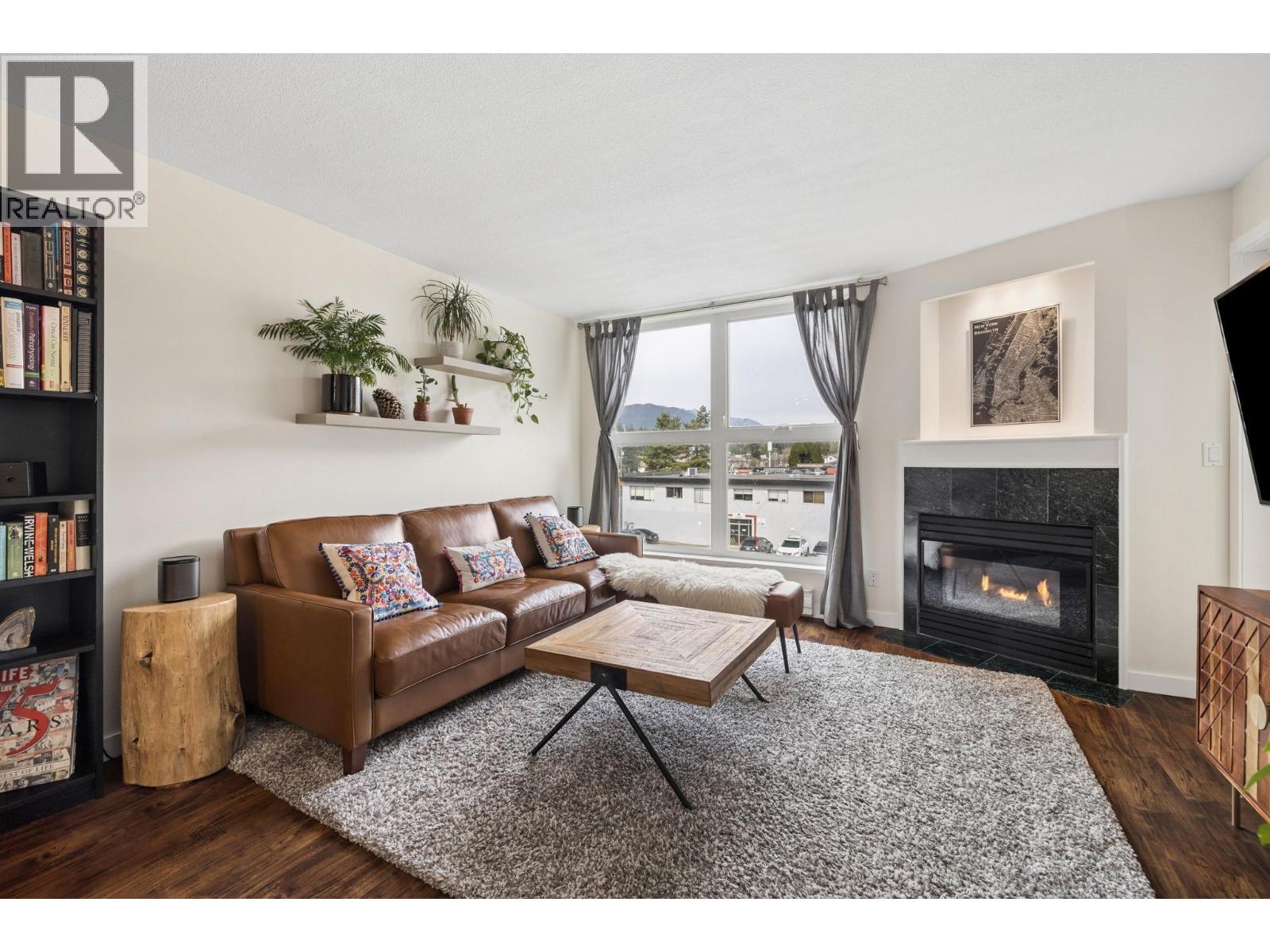301 1519 GRANT AVENUE, Port Coquitlam, British Columbia V3B7S8