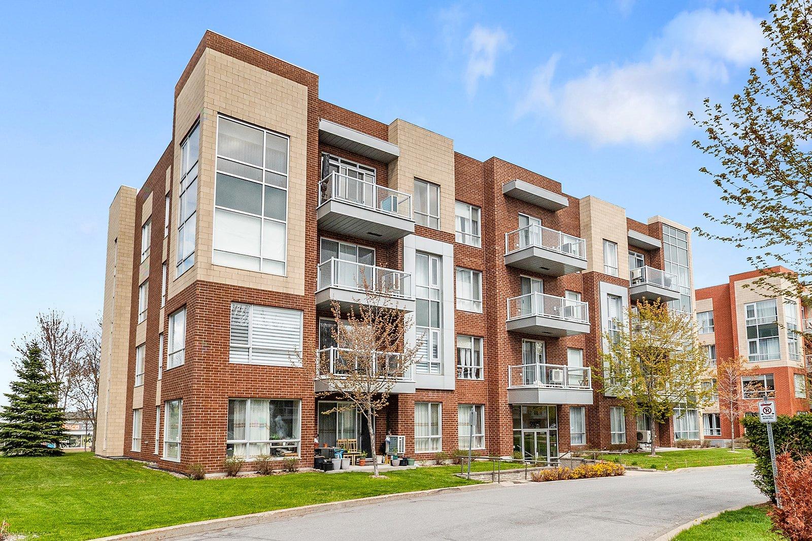 5925 Rue de la Tourbière, #203, Longueuil (Saint-Hubert), Quebec J3K0K8