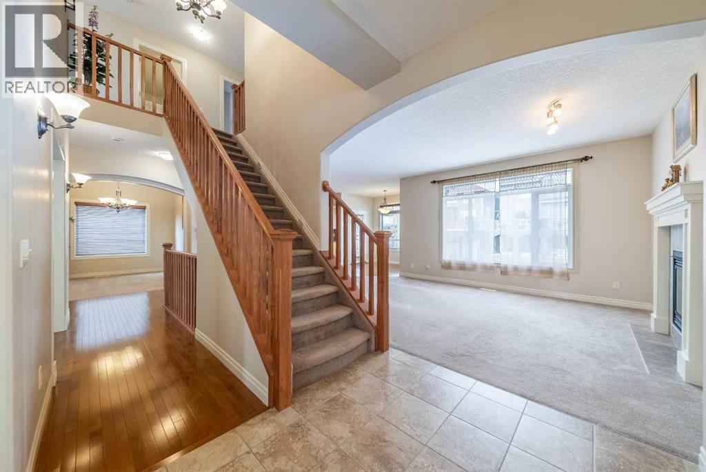 House for Sale in 107 Panatella Close NW|Calgary, Alberta T3K6C6 2