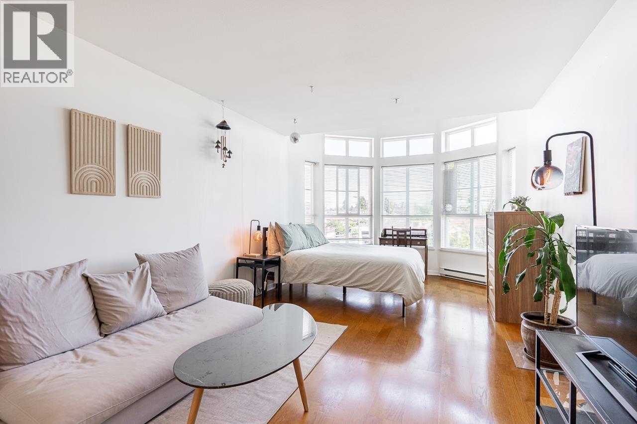 PH6 6991 VICTORIA DRIVE|Vancouver, British Columbia V5P3Y7