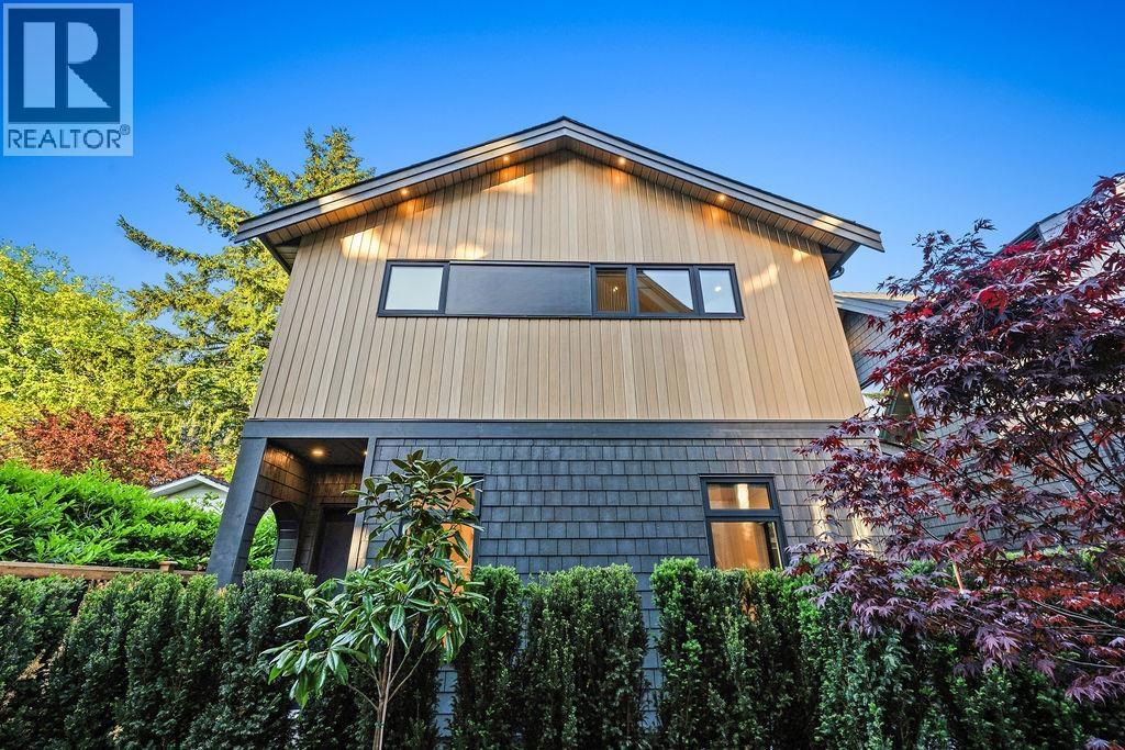 5032 GRANVILLE STREET|Vancouver, British Columbia V6M3B4
