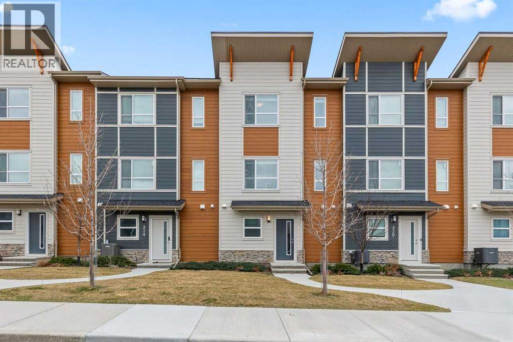 Row / Townhouse for Sale in 322 Harvest Hills Way NE|Calgary, Alberta T3K2P3 2
