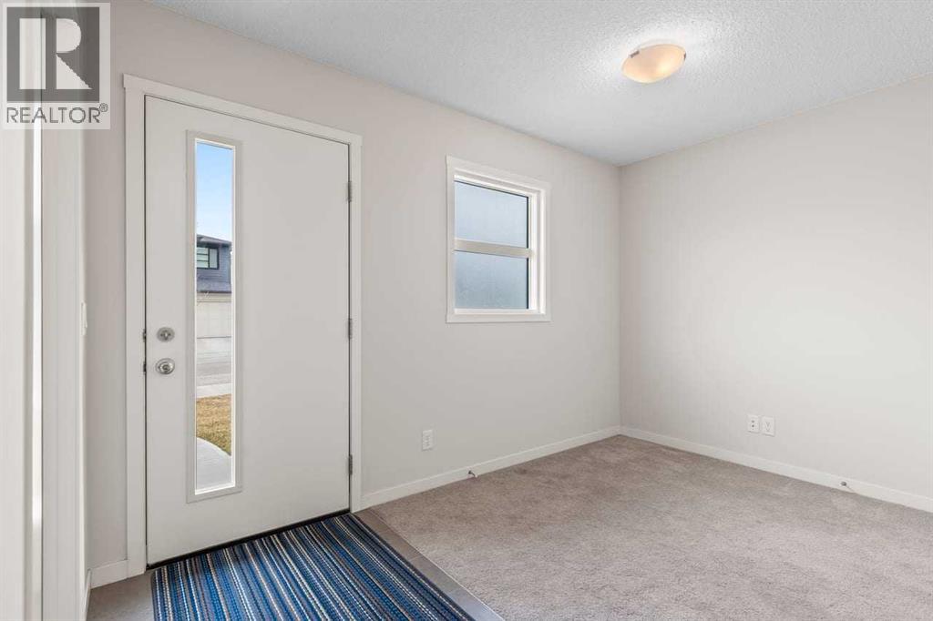 Row / Townhouse for Sale in 322 Harvest Hills Way NE|Calgary, Alberta T3K2P3 3