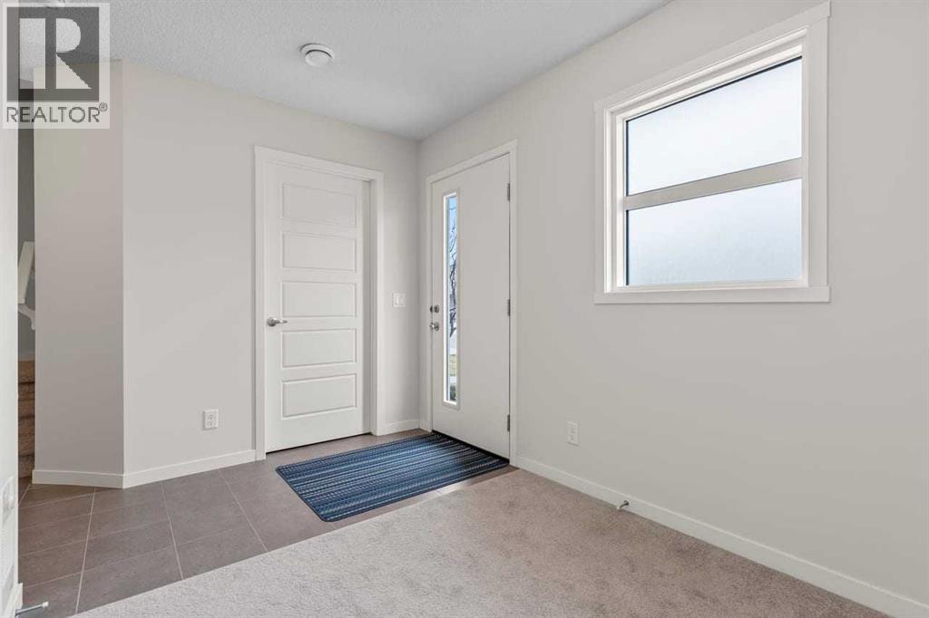Row / Townhouse for Sale in 322 Harvest Hills Way NE|Calgary, Alberta T3K2P3 4