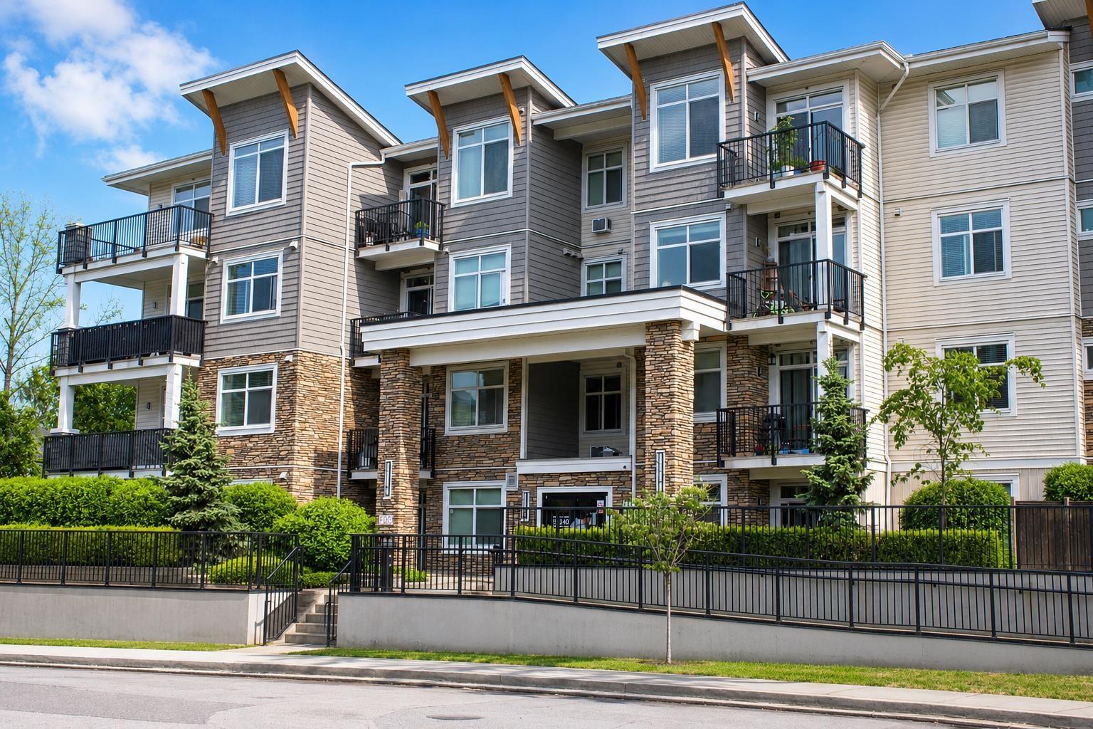 For sale: 310 19940 BRYDON CRESCENT, Langley, British Columbia