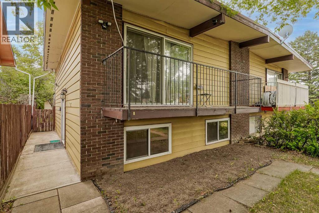Duplex for Sale in 2240A 43 Street SE|Calgary, Alberta T2B1H5