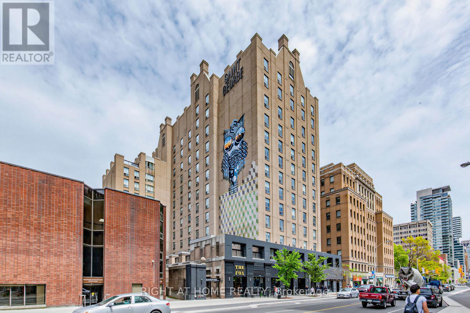 804 - 284 BLOOR STREET W