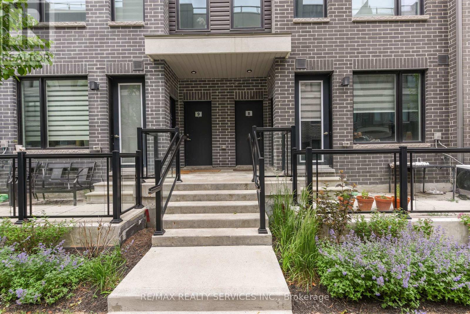 Row / Townhouse for Sale in 8 - 3476 WIDDICOMBE WAY|Mississauga (Erin Mills), Ontario L5L0B8 5