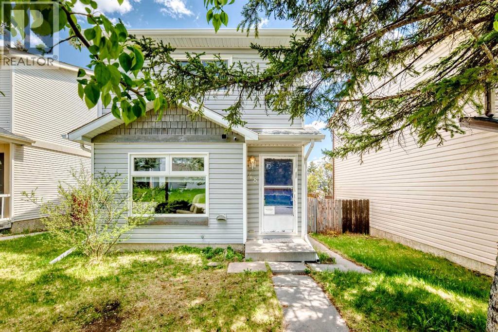 House for Sale in 48 Millcrest Way SW|Calgary, Alberta T2Y2J4 4